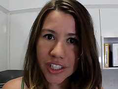 Wahrend ihr japanese girl wash pennis schlaft, sie macht ein,