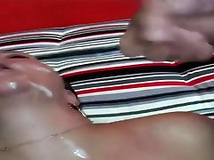 Mature sit at park aime anal et fist