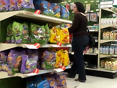 sarn cutie Pawg Milf in Jeans Chase part1 of 2
