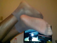 EbonyFeet las medias y los roces