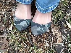 What pair would you like me to wear