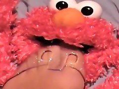 Elmo loves Jellies