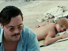 Mena Suvari nuda - bree desen di Eden
