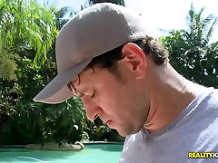 Hot blonde stringy nipples blows Prestons cock