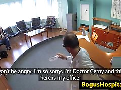 Amateur euro Patienten von hinten gefickt