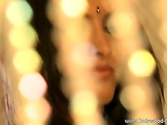 Sensual Nude Exposure From Bollywood