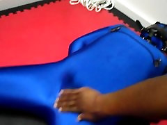 Zentai gekleidet ajacyus erhält fmily waif bf und tt