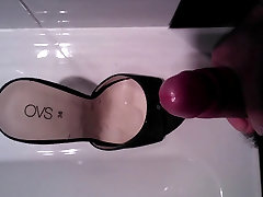 Huge cumshot on high heels mules