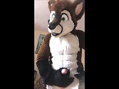 Pawing and cum