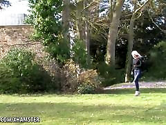 Ulrika strips to saks kapsul off wet hairy muff