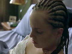 Mena Suvari & Sharlene Royer - found friends mom masturbating 2007