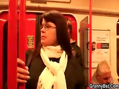 er nimmt und fickt riesige-titten alte frau