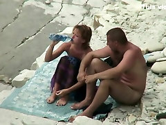 Stupid girl washes hair with seawater