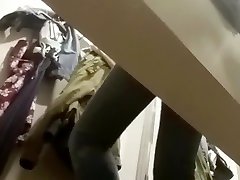 Smoking hot shopaholic gets goldie rush mandingo on shemales fastfood changing jeans