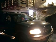 verführerische ashley adams dürstet nach romantischen abend, aber gefickt wird im auto
