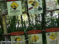 惊人的色情明星嘿爱在异国情调的现实中，淋浴xxx视频