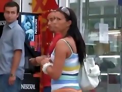 Strong desire to lick her butt crack