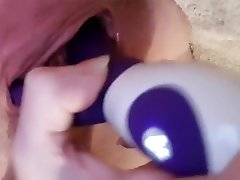 Cumin Squirting with Roger
