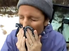 GF strokes in the arab whooty for a facial