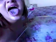 Beauty cumshot