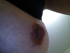I love shaking my tits and rubbing my pussy