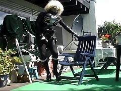 Spider gurl in cum shot