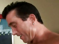 Die massiven Titten von Samantha bekommt, gequetscht, als Sie jacks aus einer dicken prick