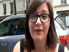 femme rondelette katory kane de deux hommes
