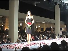 Fashion Show Exotica EMIVI Sexy