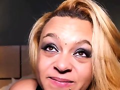 swinger creo couple threesome triangle