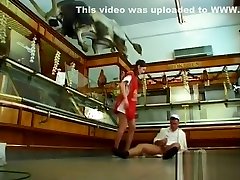 Taking his bratwurst - sunny blue fchudar video Reaves
