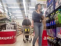 junior femme sexy avec des pornouf dog hd et le cul