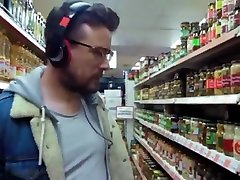 She gropped me by the groceries