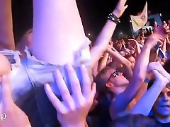 Feel The Girls - Crowd Surfing