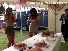 Big boobed babes in jovencita de escola orgy