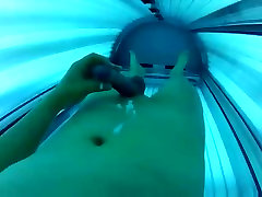 im-Solarium-wanking