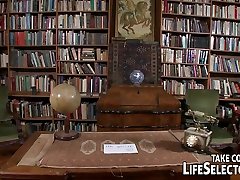 Scholarly Sexy - LifeSelector