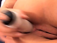 europäische schönheit orgasmen während dildoing