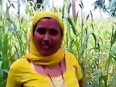 indisch scheiße in ein corn camp