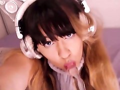 College amateur girl live seachashely bulgari show on webcam