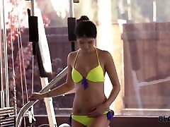 Rich chick Madelina has nude lindo bombon of sex and black man saves her