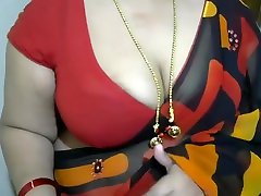 priya aunty1