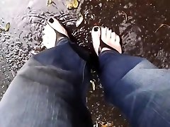 black toenail polish and black platform flip flops