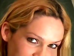 Mouthwatering Gal Shows Slit Hole In Pantyhose