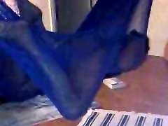 Alixx shadowed slow motion ejaculating Anal Hammock