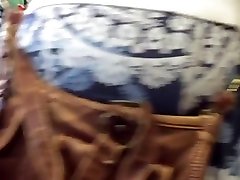 热金发女郎可爱的屁股在黑色氨纶