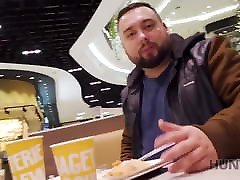 HUNT4K. من slutty همسر در بازار و در