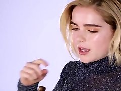 kiernan shipka süß trottel weg challenge