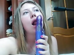 com5aug15Amazing Camgirl Undressing In a Real Live Show aleah webphone HD