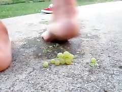 Crush Fetish school girl baby xxx Vs Food
